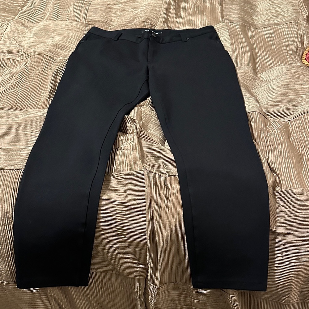 NWOT Andrew Marc Black Women's Trousers